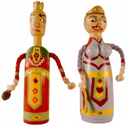 Reproducció artesanal figures de fusta de la parella de gegants bojos de Solsona