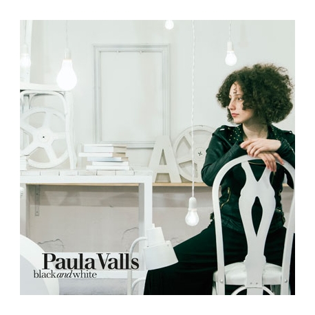 CD Paula Valls - Black and White